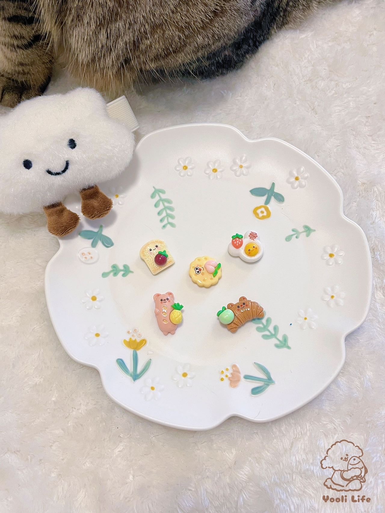Mini Bread Fridge Magnet Set